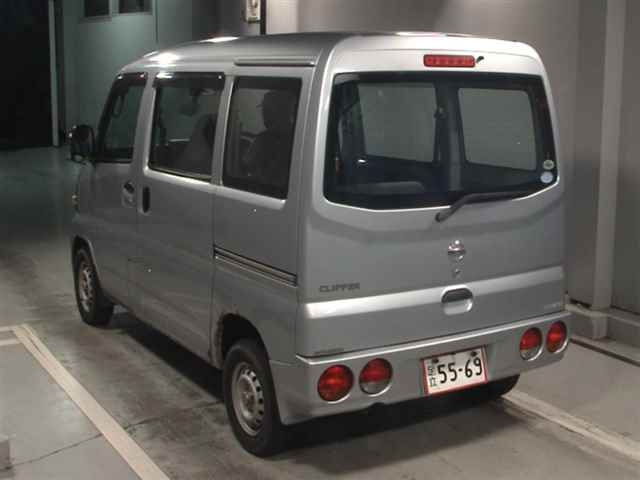NISSAN CLIPPER VAN 2010