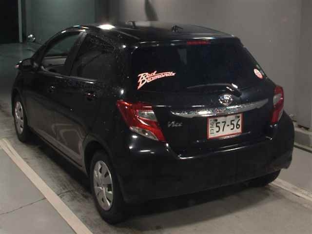TOYOTA VITZ 2016