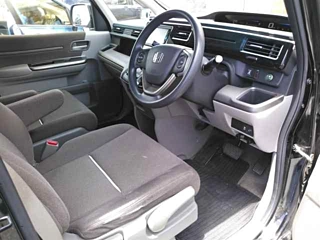 HONDA STEP WAGON 2016