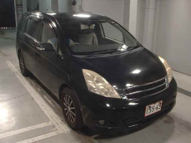 TOYOTA ISIS 2008