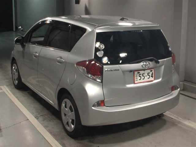 TOYOTA RACTIS 2015