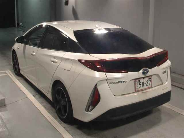 TOYOTA PRIUS PHV 2019