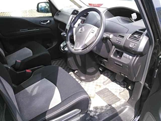 NISSAN SERENA 2011