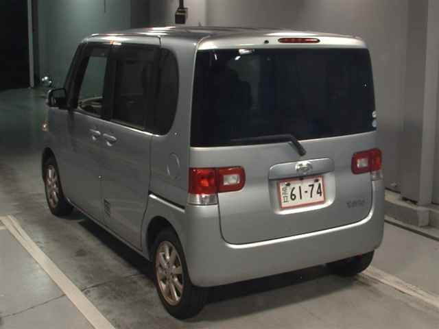 DAIHATSU TANTO 2010