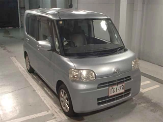 DAIHATSU TANTO 2010