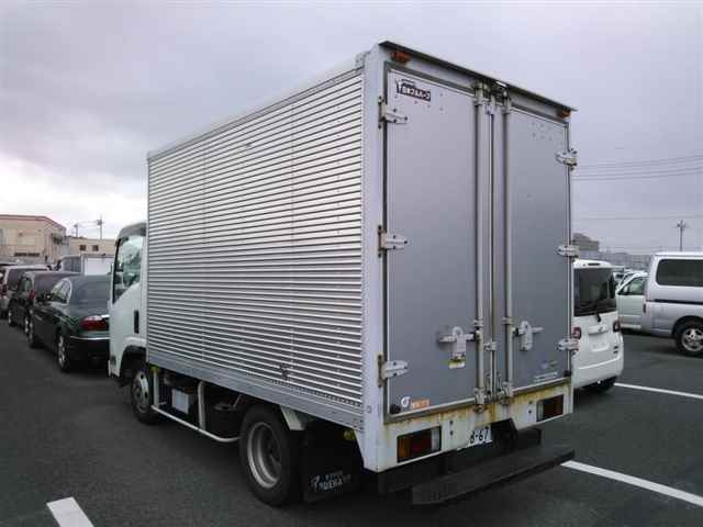 ISUZU ELF 2011