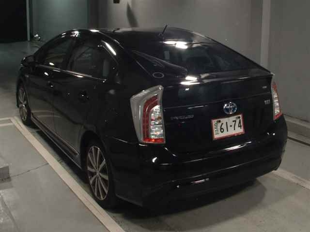 TOYOTA PRIUS 2014