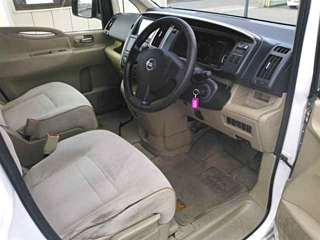NISSAN SERENA 2010