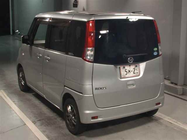 NISSAN ROOX 2012