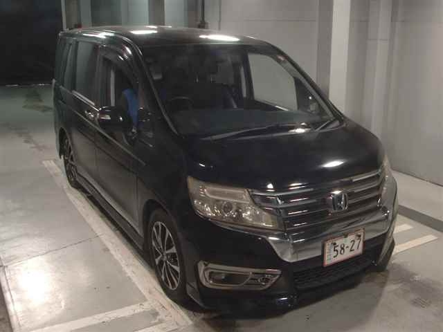 HONDA STEP WAGON 2013