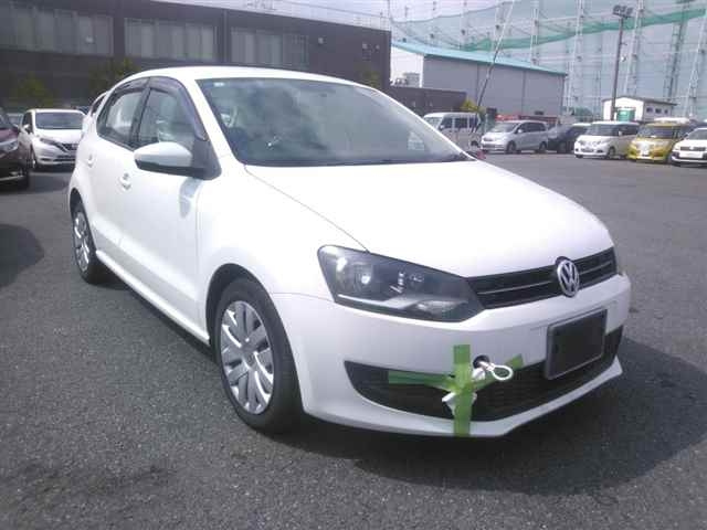 VOLKSWAGEN POLO 2012