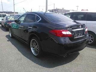 NISSAN FUGA 2009