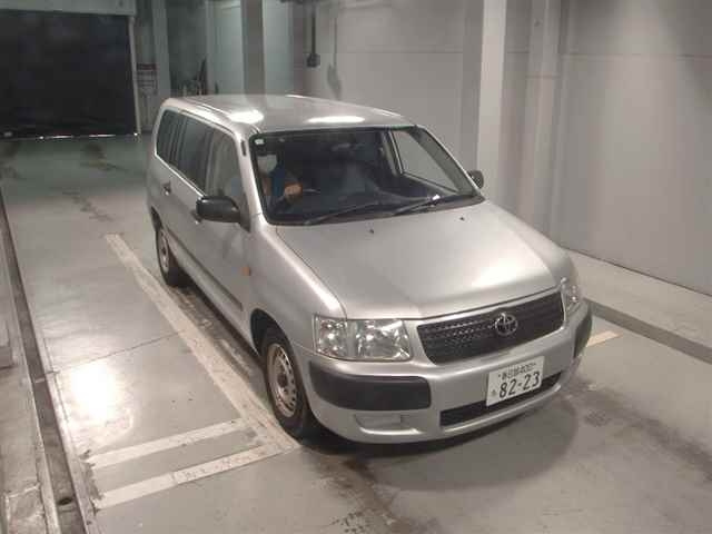 TOYOTA SUCCEED 2011