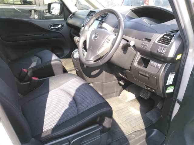 NISSAN SERENA 2013