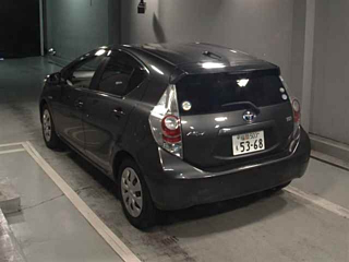 TOYOTA AQUA 2013