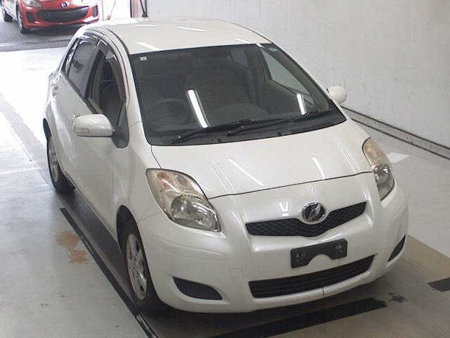 TOYOTA VITZ 2009