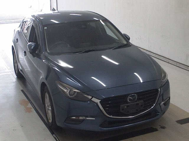 MAZDA AXELA 2017