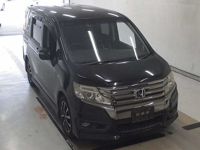 HONDA STEP WAGON 2014