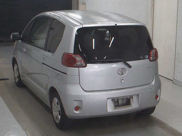 TOYOTA PORTE 2009