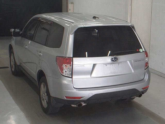 SUBARU FORESTER 2011