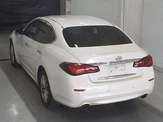 NISSAN FUGA 2018
