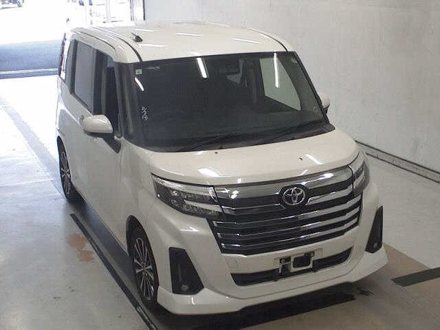 TOYOTA ROOMY 2021