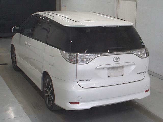 TOYOTA ESTIMA 2013