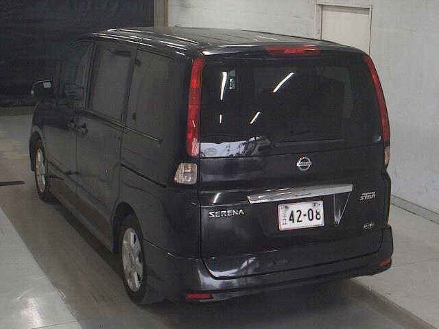 NISSAN SERENA 2010