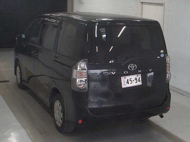 TOYOTA VOXY 2008