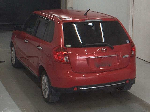 MAZDA VERISA 2010