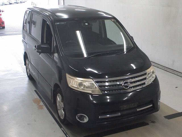 NISSAN SERENA 2010