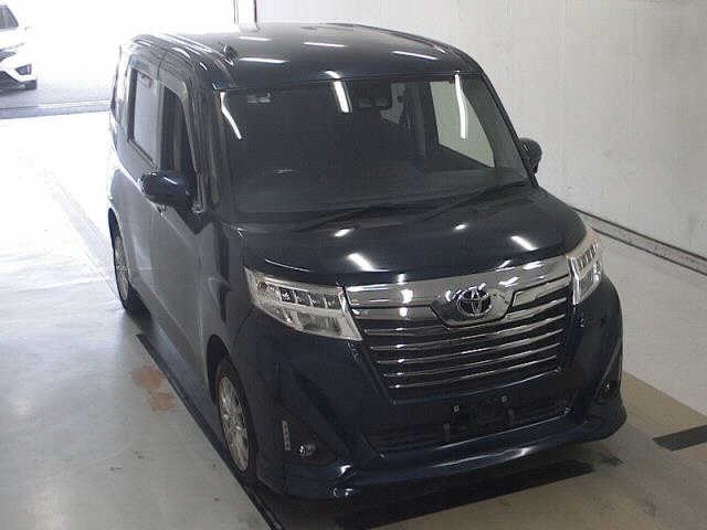 TOYOTA ROOMY 2020