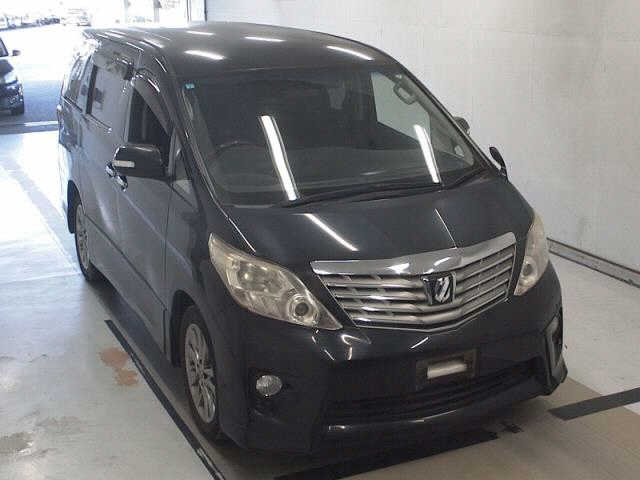 TOYOTA ALPHARD 2011