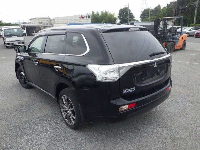 MITSUBISHI OUTLANDER PHEV 2014