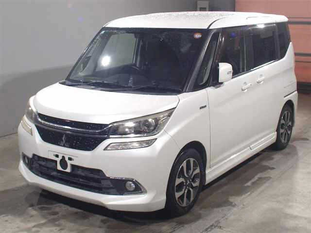 MITSUBISHI DELICA D2 2016
