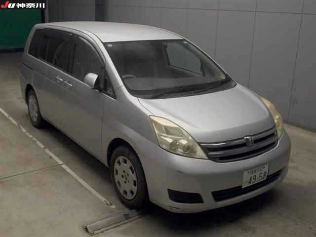 TOYOTA ISIS 2009