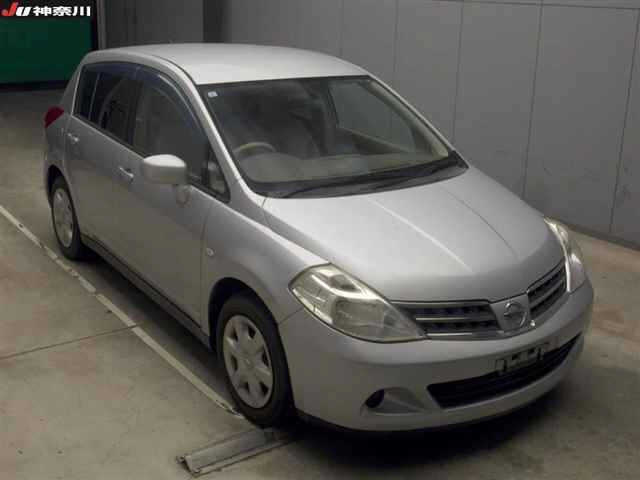 NISSAN TIIDA 2009