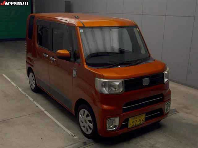 DAIHATSU WAKE 2017