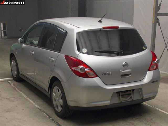 NISSAN TIIDA 2009