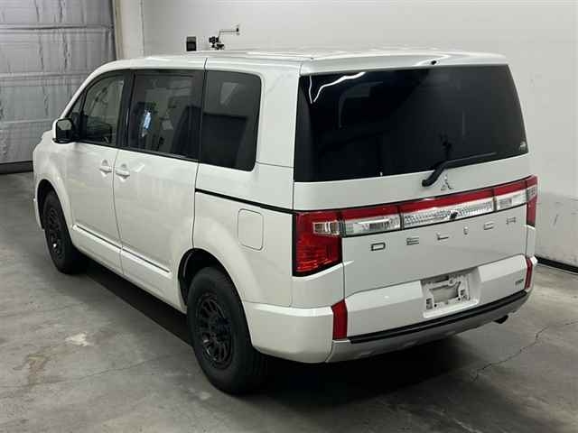 MITSUBISHI DELICA D5 2019