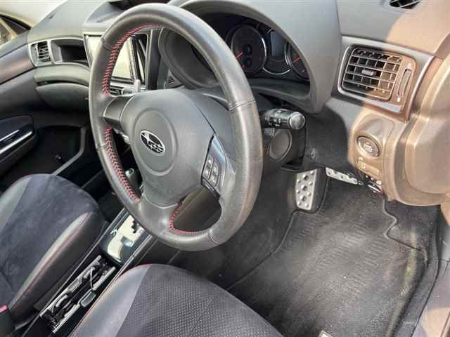 SUBARU EXIGA 2014
