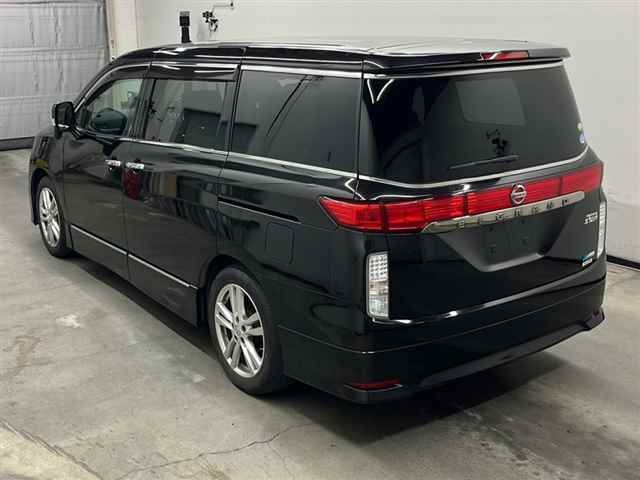 NISSAN ELGRAND 2012