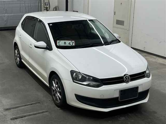 VOLKSWAGEN POLO 2012