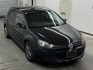 VOLKSWAGEN GOLF 2010