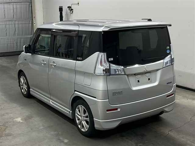 MITSUBISHI DELICA D2 2017
