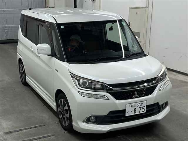 MITSUBISHI DELICA D2 2018