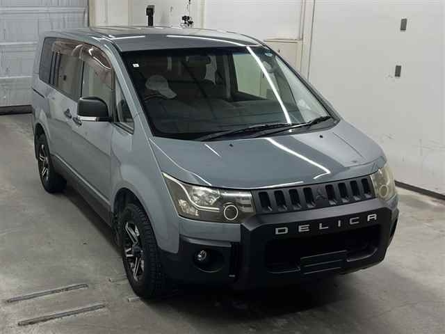 MITSUBISHI DELICA D5 2014