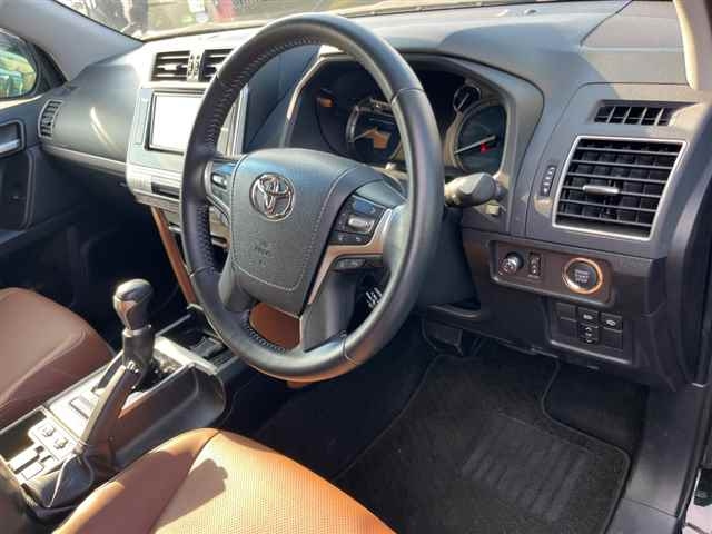 TOYOTA LAND CRUISER PRADO 2022