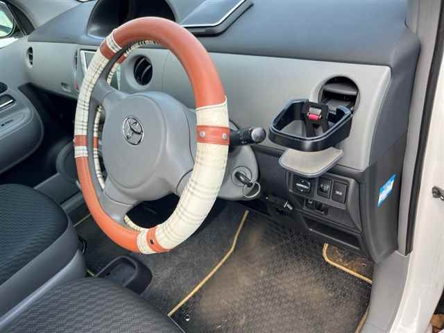 TOYOTA SIENTA 2008