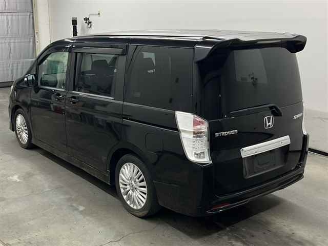 HONDA STEP WAGON 2010